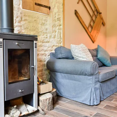 Quaint House With Garden In Ranville-breuilaud 別荘 *